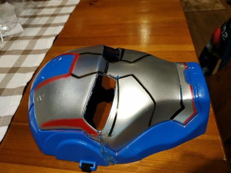 Maska iron man, 