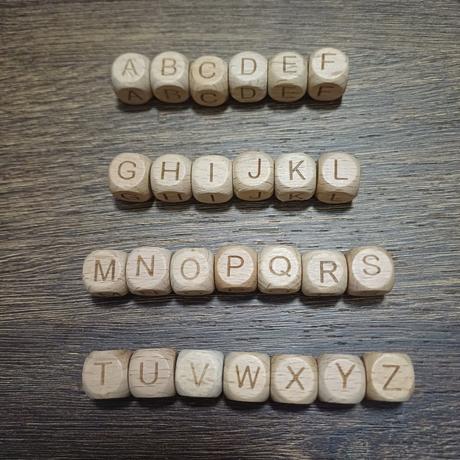 Drevené písmená (silikónové aj s diakritikou), 