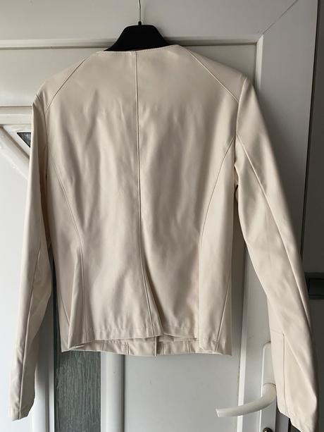 Koženka nenosena zn. infinite, 34