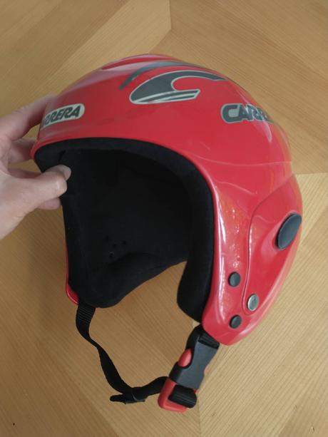 Lyžiarska prilba carrera, s