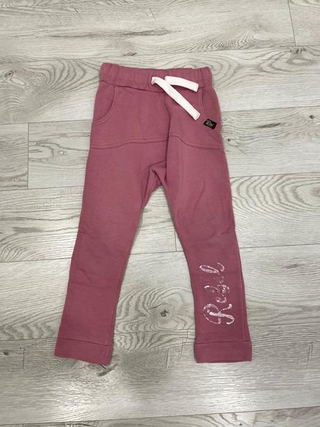 Tepláky rebel, rebel,110