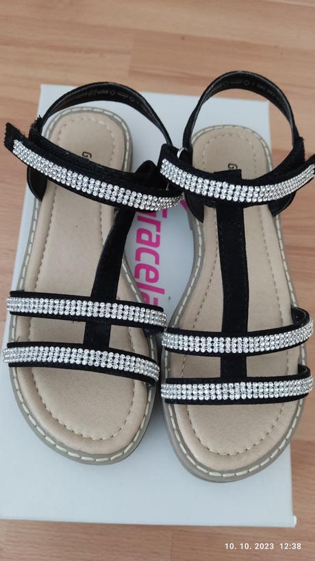 Sandalky, graceland,31