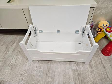 Lavička do predsiene, 