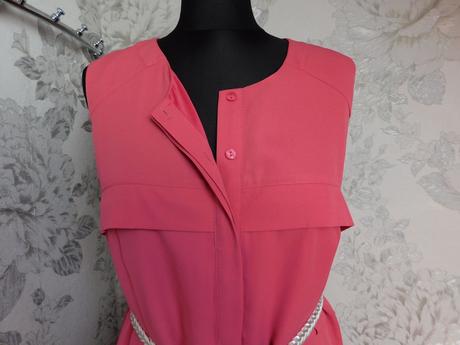 Pekne kvalitne trendy saty, 40