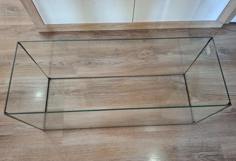 Sklenené akvárium 80x30x35 cm, 84 litrové, 