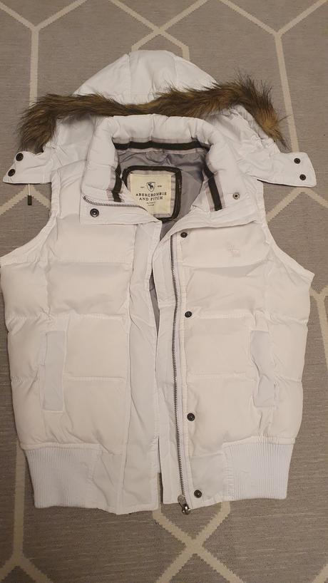 Vesta, abercrombie&fitch,s