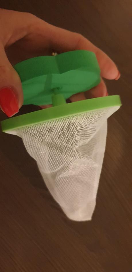 Na zberanie necistot z pracky,