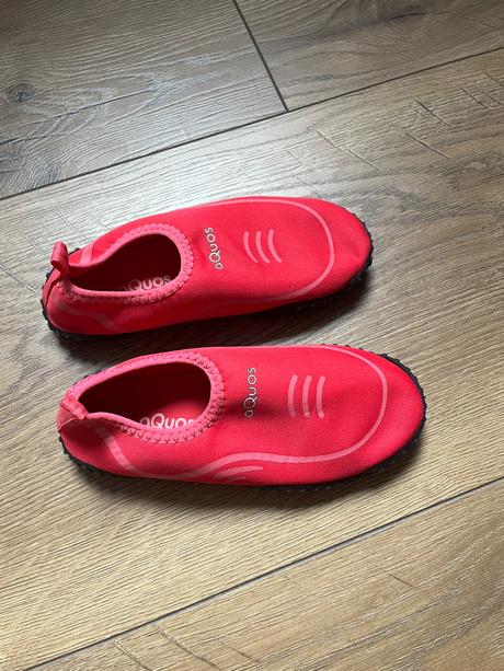 Topánky do vody, 29