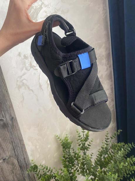 Reserved sandale, reserved,35