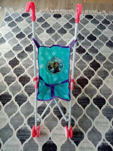 Kočík pre bábiky, 