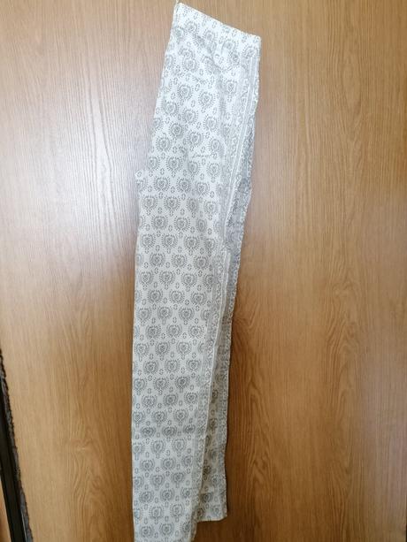 Biele vzorované nohavice, bonprix,m