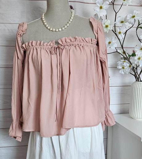 Pekná lahulinká blúzka, s