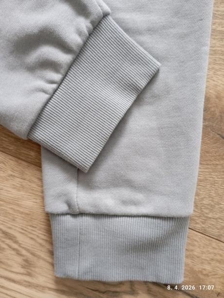 Super tepláky (už s poštovným), 146