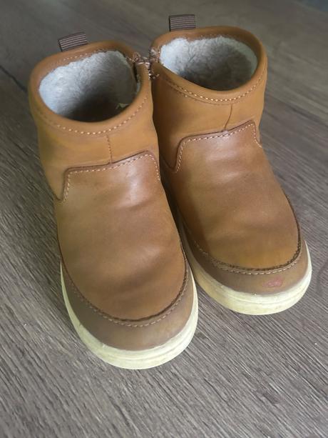 Detske kozenkove zateplené topanky, zara,23