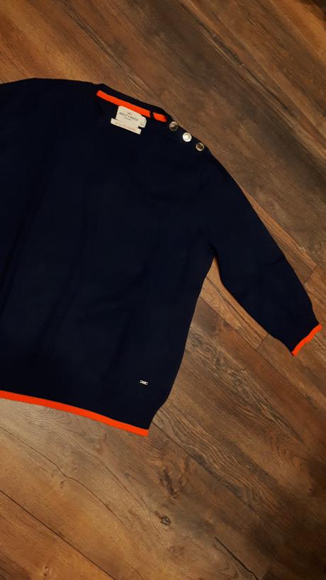 Sveter holy & white vel 36-38-40, m