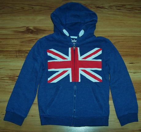 Bundička s kapucňou, 110