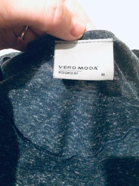 Tmavomodre pohodlne tricko, vero moda,m