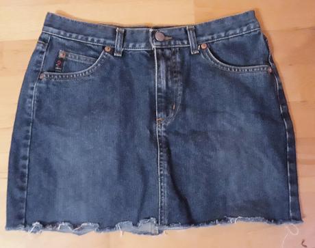 Riflova minisukna guess,ako nova, pc 77e, guess,s