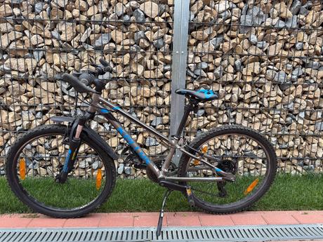 Bicykel, kellys,24