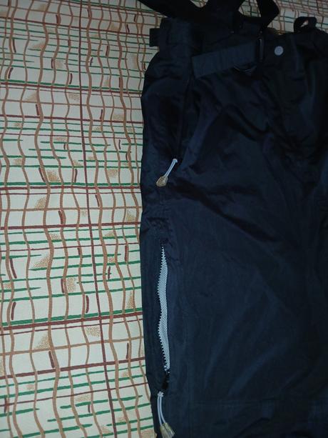 Oteplovaky čierne, trespass, l