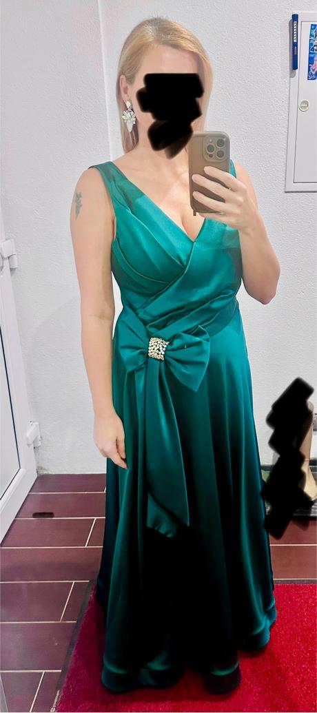 Spoločenské šaty na výšku cca 160-162cm, 42