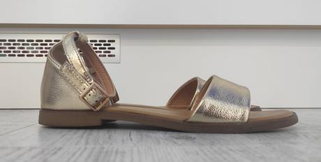 Zlaté sandále bez opätku, 38