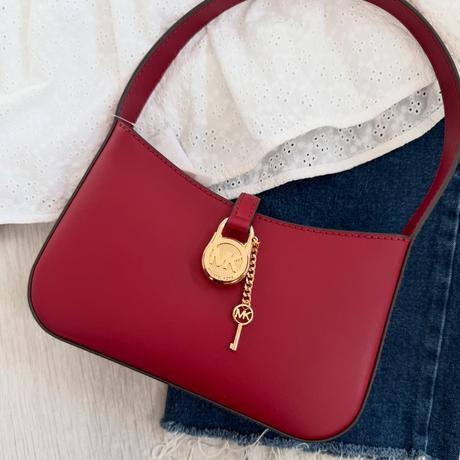 Krásna michael kors pochette kabelka, michael kors