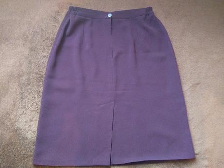 Dámska bordová sukňa, 42