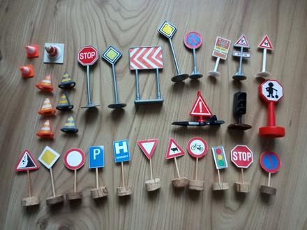 Dopravne znacky,