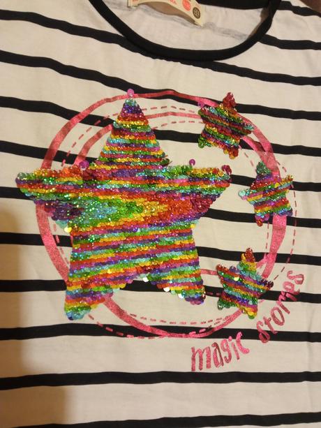 Pásikavé šaty tunika a meniace flitrove hviezdy, desigual,134