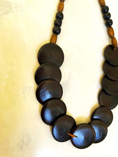 Drevený náhrdelník, 