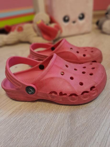 Crocs, crocs,27