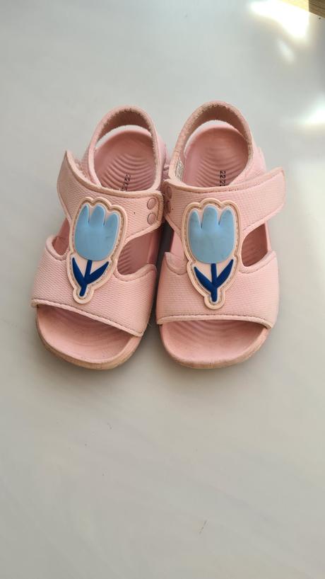 Topanky k vode 22/23, reserved,22