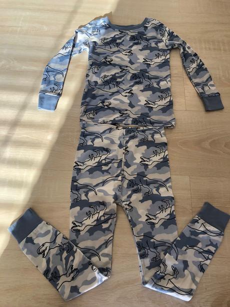 Pyzamko s dinosaurami, old navy,110