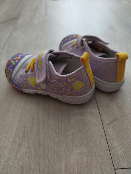 Tenisky, super in,24