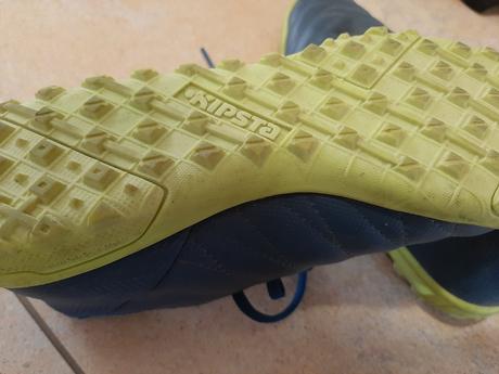 Tenisky kopačky, kipsta,32