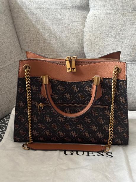 Kabelka guess, guess