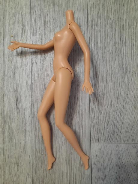 Telá pre barbie bábiky, 