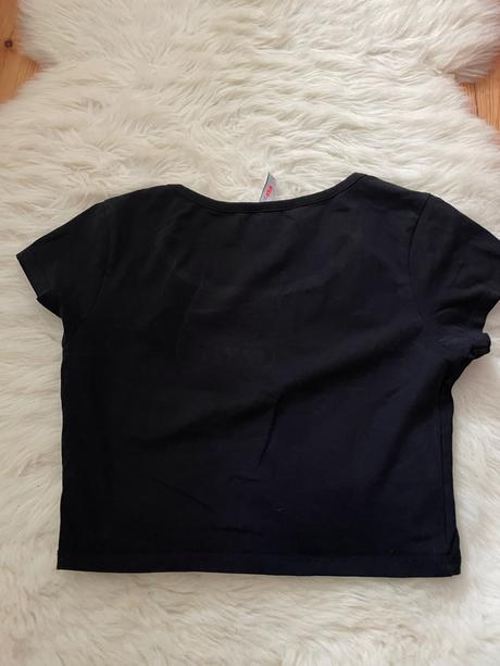 Crop tričko s nažehlovačkou, xs