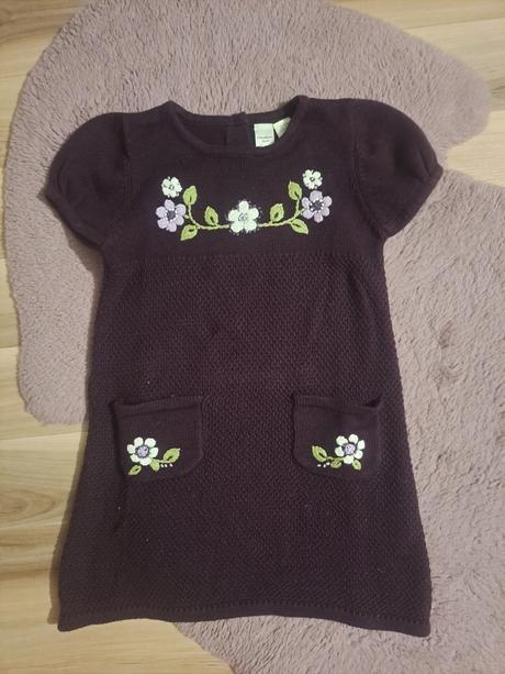 Teplé pletenné šaty, 104