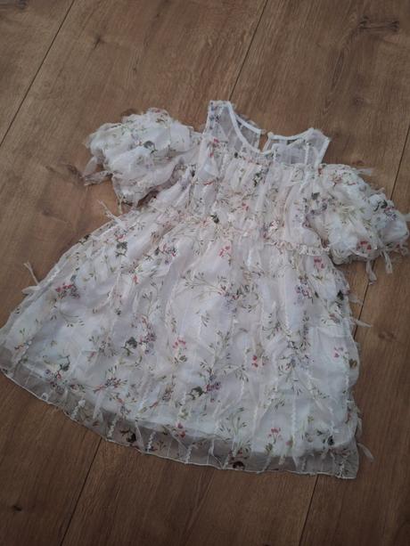 Nádherné šaty, zara,116