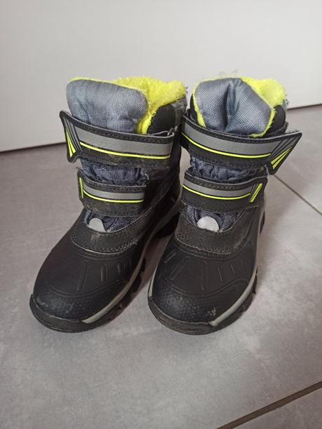 Čižmy veľ. 28, lupilu,28