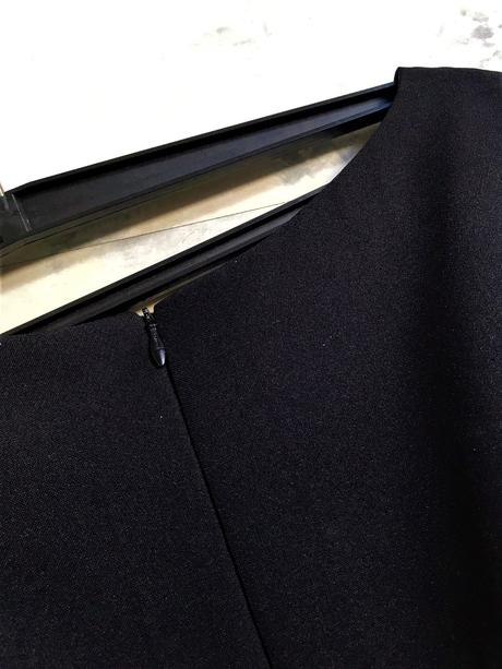 Zaujímavé šaty, s