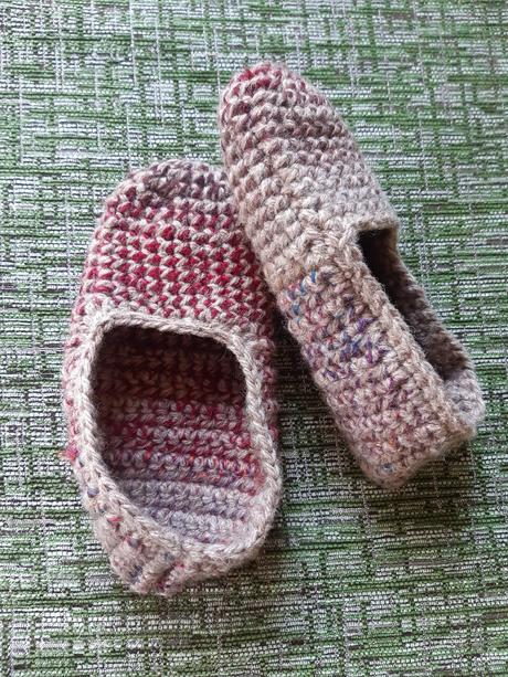 Vlnené háčkované dámske capacky/baleriny, 37