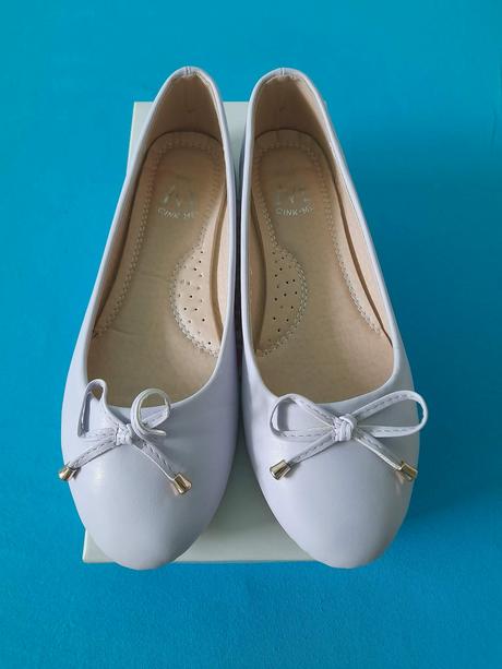 Fialové balerínky, 39