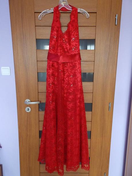 Spoločenské šaty, 36