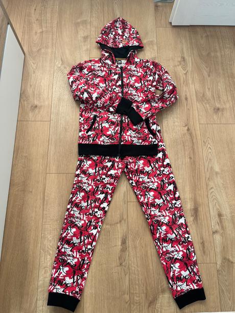 Tepláková súprava, 152