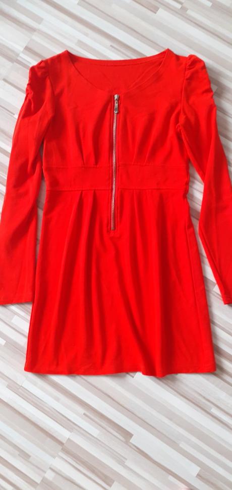 Šaty so zipsom vpredu, s