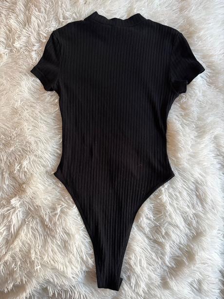 Čierne body, xs
