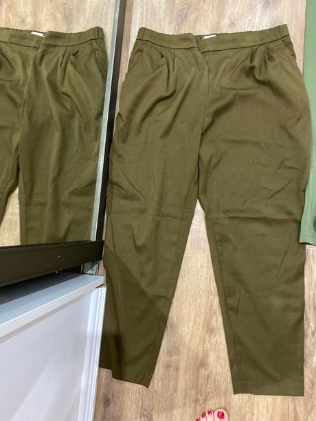 Nohavice h&m, h&m,42